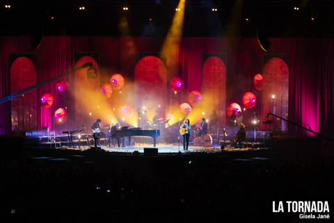 Lluís Llach i Montse Castellà al Palau Sant Jordi